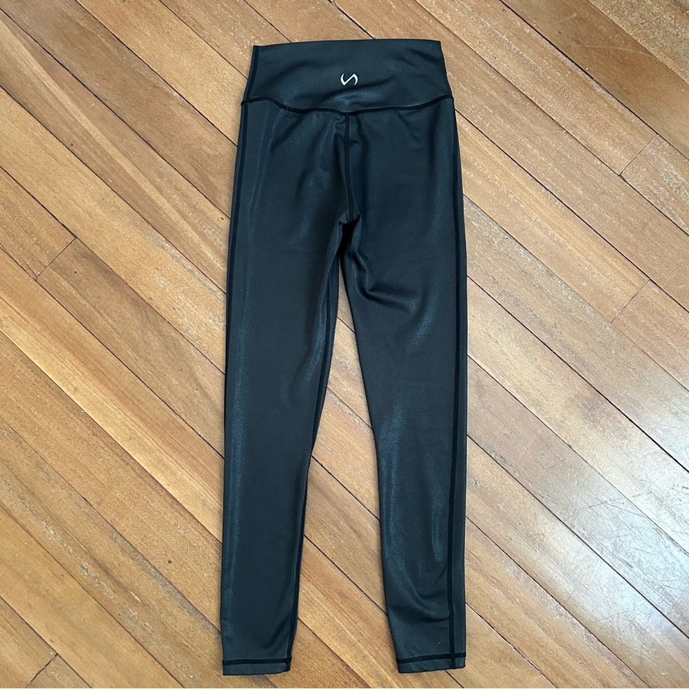 TLF Arctic Sports Bra and High Waisted Legging Set Shine Black - Picture 11 of 15